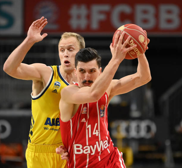 他依然具有 他依然具有