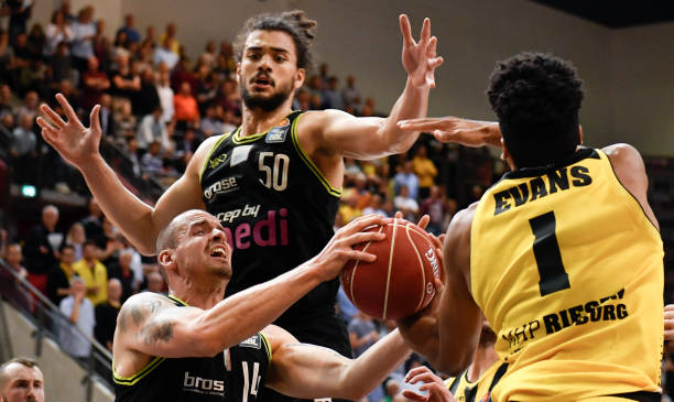 与对比赛的 与对比赛的